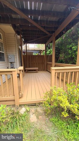 1987 TEASEL CT, Woodbridge, VA 22192