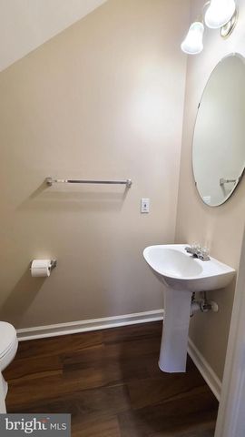 1987 TEASEL CT, Woodbridge, VA 22192