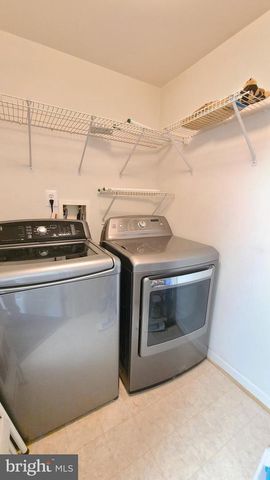 1987 TEASEL CT, Woodbridge, VA 22192