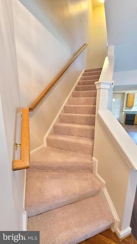 1987 TEASEL CT, Woodbridge, VA 22192