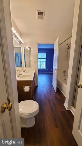 1987 TEASEL CT, Woodbridge, VA 22192