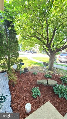 1987 TEASEL CT, Woodbridge, VA 22192