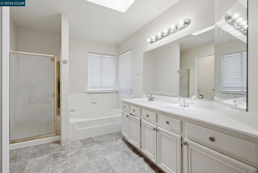Image 41 of property listing at 6033 Lakeview Cir, Fairfield, CA 94534