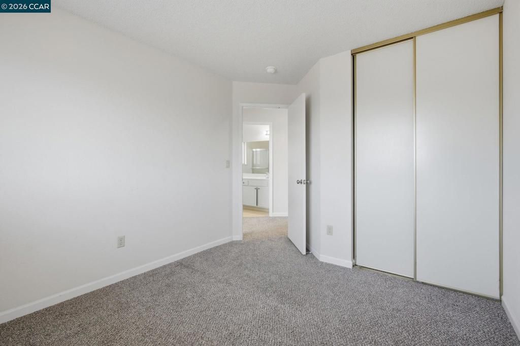 Image 52 of property listing at 6033 Lakeview Cir, Fairfield, CA 94534