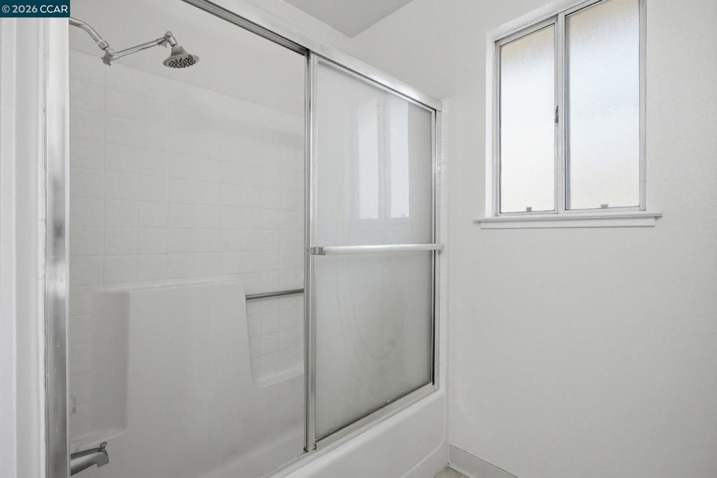 Image 56 of property listing at 6033 Lakeview Cir, Fairfield, CA 94534
