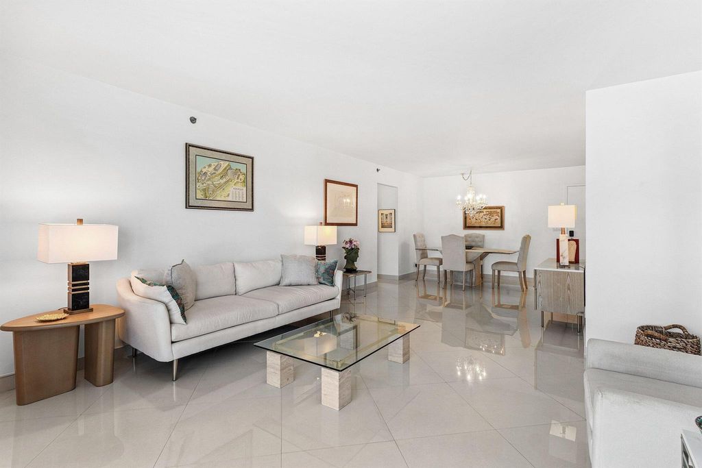 Image 11 of property listing at 3301 S Ocean Boulevard 105, Highland Beach, FL 33487
