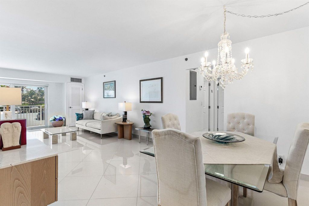 Image 8 of property listing at 3301 S Ocean Boulevard 105, Highland Beach, FL 33487