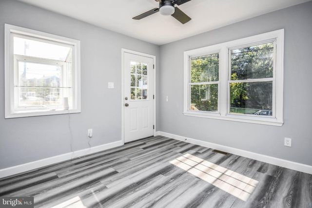 9813 BRADDOCK RD, Silver Spring, MD 20903