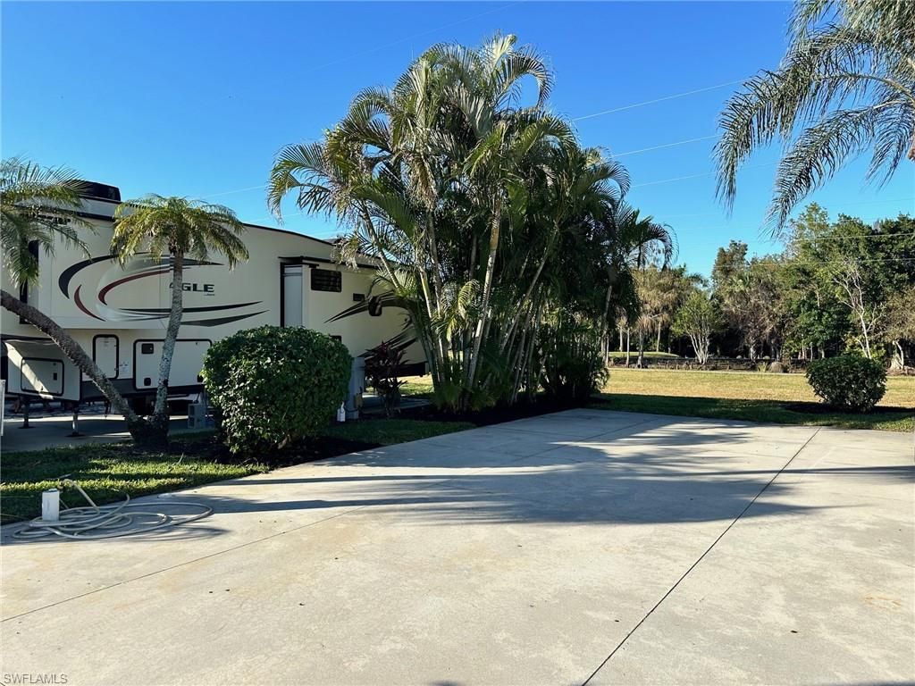 1623 Diamond Lake CIR, NAPLES, FL 34114 — photo 4
