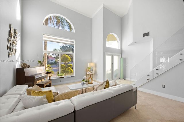 11243 NW 58th Ter 1, Doral, FL 33178