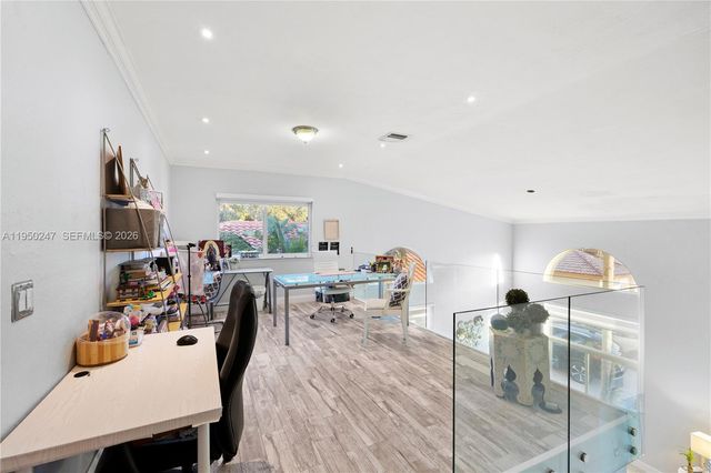 11243 NW 58th Ter 1, Doral, FL 33178