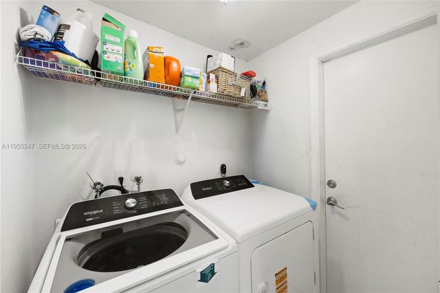 11243 NW 58th Ter 1, Doral, FL 33178