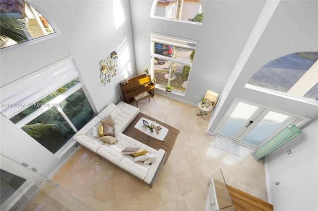 11243 NW 58th Ter 1, Doral, FL 33178