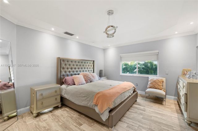 11243 NW 58th Ter 1, Doral, FL 33178