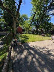 9-1/2 E Collins St 1, Salem, MA 01970