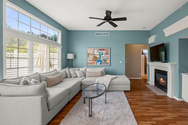 2801 Ep True Parkway 1006, West Des Moines, IA 50265