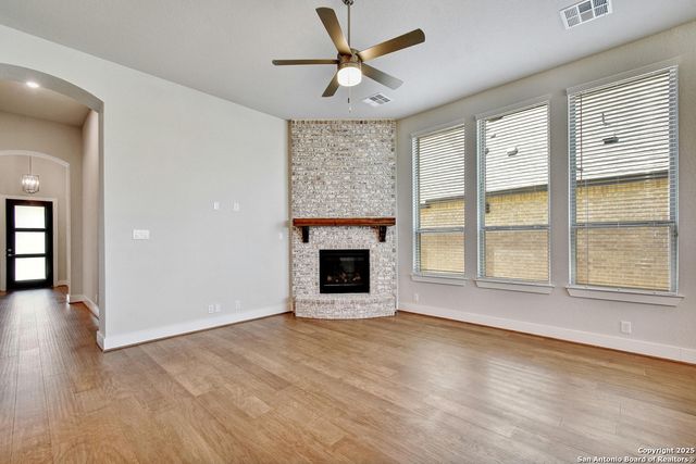 125 Rainwater, Boerne, TX 78006