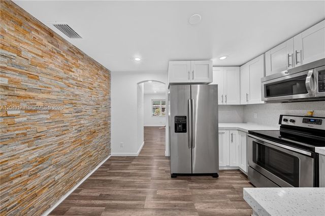 9828 NW 26th Ave, Miami, FL 33147