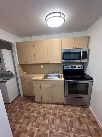 9828 NW 26th Ave, Miami, FL 33147