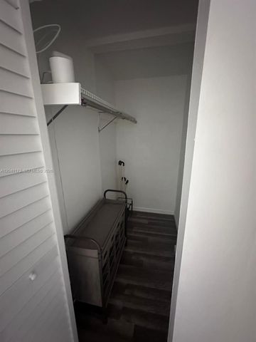 9828 NW 26th Ave, Miami, FL 33147