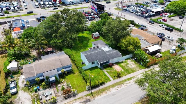 9828 NW 26th Ave, Miami, FL 33147