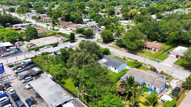 9828 NW 26th Ave, Miami, FL 33147