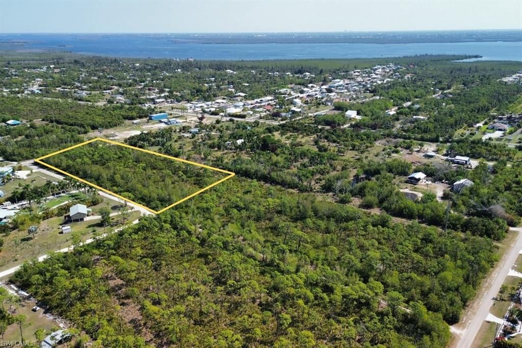 4031 Pinetree BLVD, ST. JAMES CITY, FL 33956 — photo 2