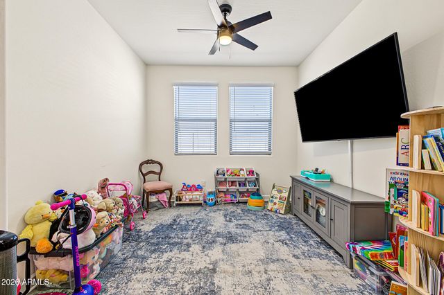 35121 N MAGNETTE Way, San Tan Valley, AZ 85144