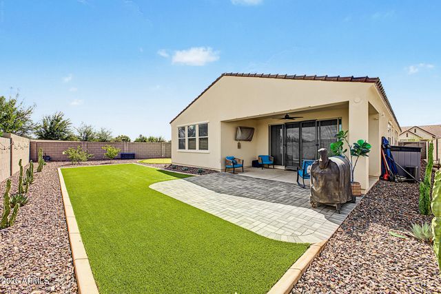 35121 N MAGNETTE Way, San Tan Valley, AZ 85144