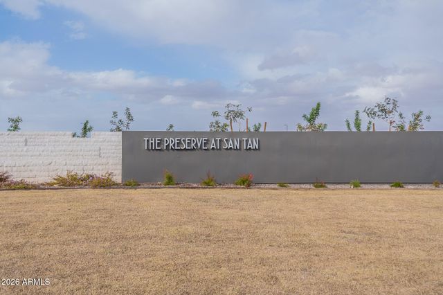 35121 N MAGNETTE Way, San Tan Valley, AZ 85144