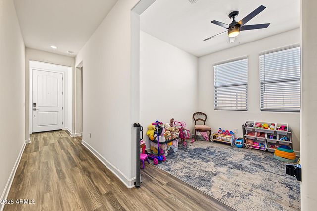 35121 N MAGNETTE Way, San Tan Valley, AZ 85144