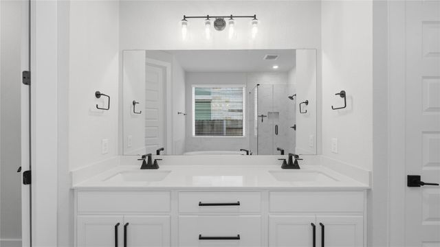 195 Grand Canyon WAY, Kyle, TX 78640