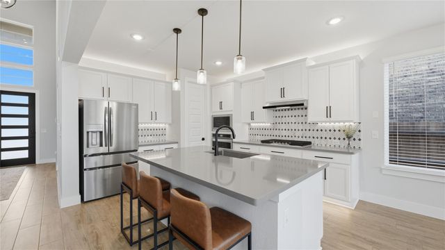 195 Grand Canyon WAY, Kyle, TX 78640