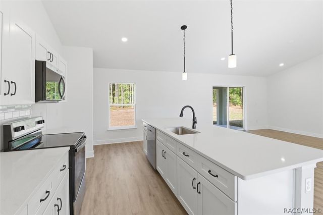 7032 N Foxdale Drive, Dunnellon, FL 34434