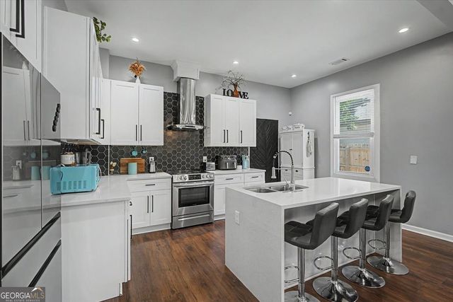 3216 Dogwood Drive, Atlanta, GA 30354