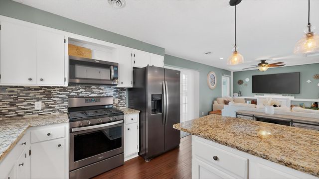 3927 Oak Park Circle SE, Rochester, MN 55904