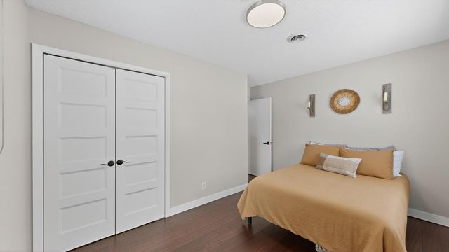 3927 Oak Park Circle SE, Rochester, MN 55904