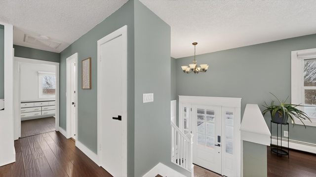 3927 Oak Park Circle SE, Rochester, MN 55904