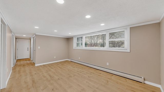 3927 Oak Park Circle SE, Rochester, MN 55904