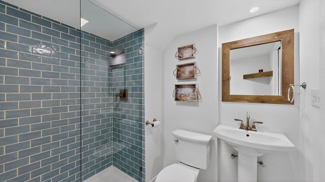 3927 Oak Park Circle SE, Rochester, MN 55904