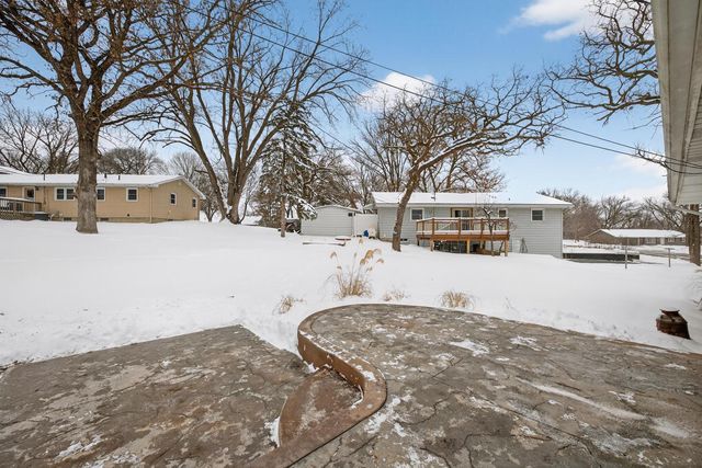 3927 Oak Park Circle SE, Rochester, MN 55904