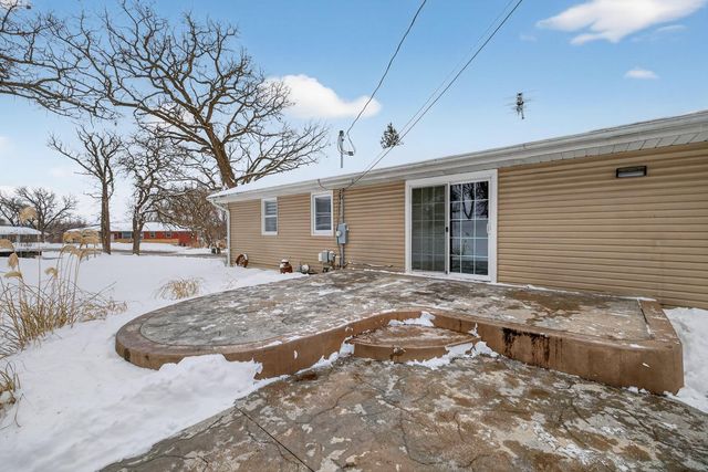 3927 Oak Park Circle SE, Rochester, MN 55904