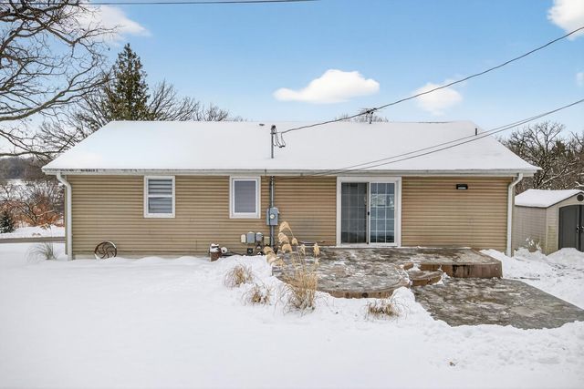 3927 Oak Park Circle SE, Rochester, MN 55904