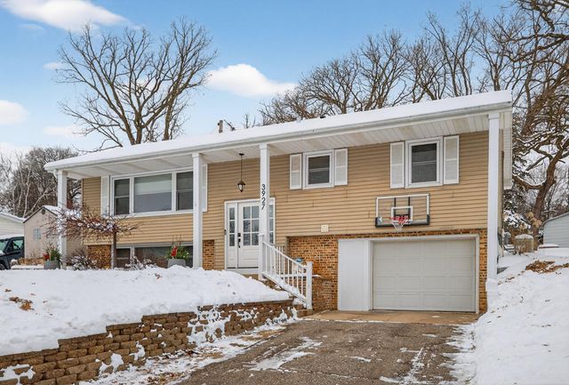 3927 Oak Park Circle SE, Rochester, MN 55904