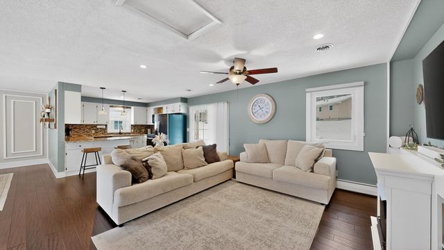 3927 Oak Park Circle SE, Rochester, MN 55904