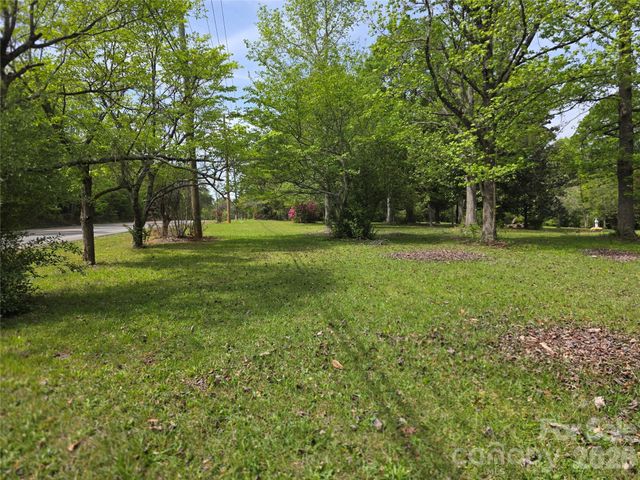 14325 Fountain Lane, Charlotte, NC 28278