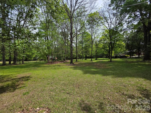 14325 Fountain Lane, Charlotte, NC 28278