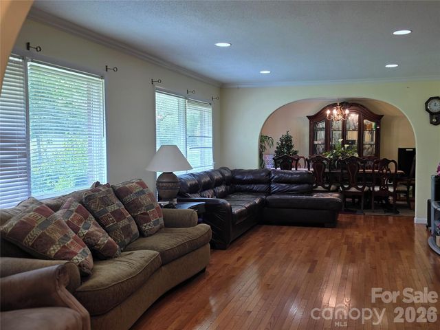 14325 Fountain Lane, Charlotte, NC 28278