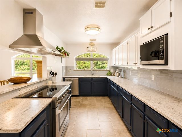 123 Elk Ridge, Canyon Lake, TX 78133