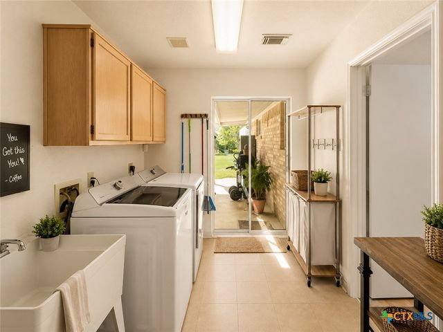 123 Elk Ridge, Canyon Lake, TX 78133
